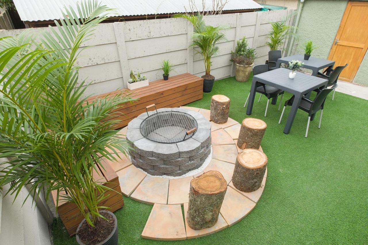Peace Love And Joy Self Catering Units Port Elizabeth Eksteriør bilde